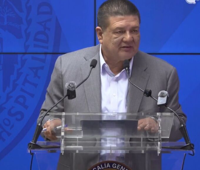 Fiscal de Chihuahua renuncia tras ingreso de agentes de la CIA