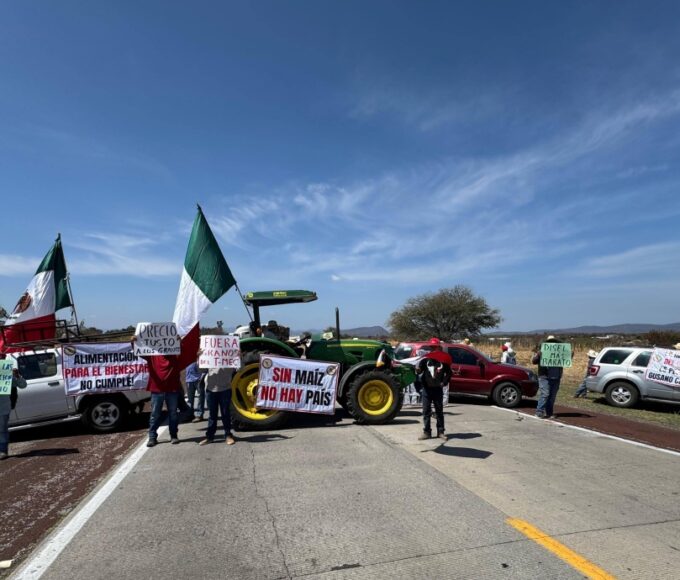 bloqueo carreteras transportistas y agricultores hoy