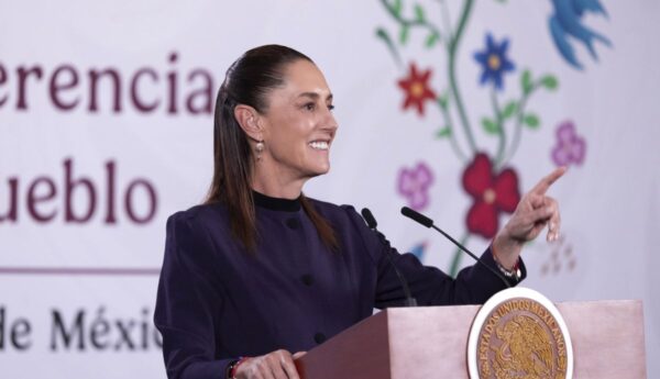 Sheinbaum propone aplazar a 2028 elección judicial y empatar posible revocación de mandato