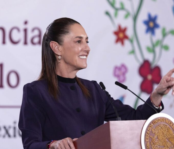 Sheinbaum propone aplazar a 2028 elección judicial y empatar posible revocación de mandato
