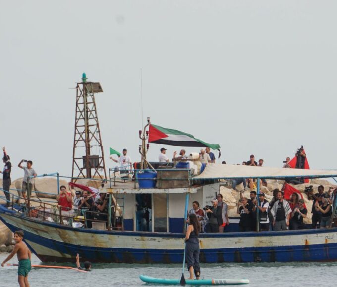 Activistas mexicanas denuncian secuestro por fuerzas israelíes; Cancillería pide respeto a DDHH