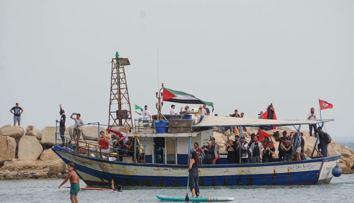 Activistas mexicanas denuncian secuestro por fuerzas israelíes; Cancillería pide respeto a DDHH