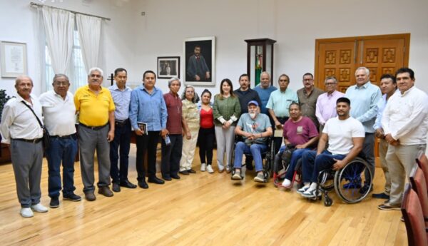 Protestan con huelga de hambre en Morelos, por incremento de 10 a 13 pesos en el transporte