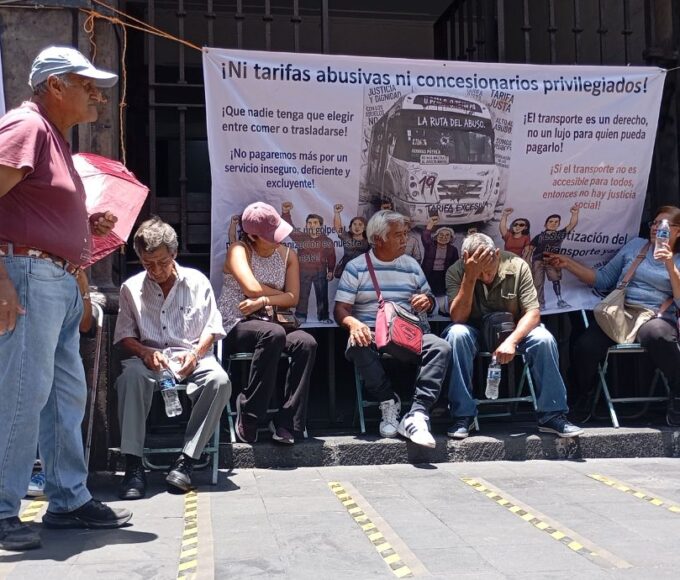 Protestan con huelga de hambre en Morelos, por incremento de 10 a 13 pesos en el transporte