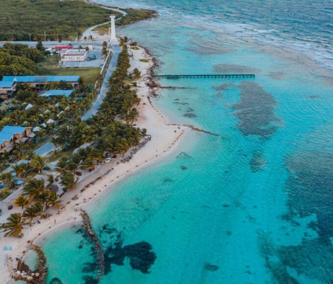Semarnat descarta declarar Área Natural Protegida a Mahahual