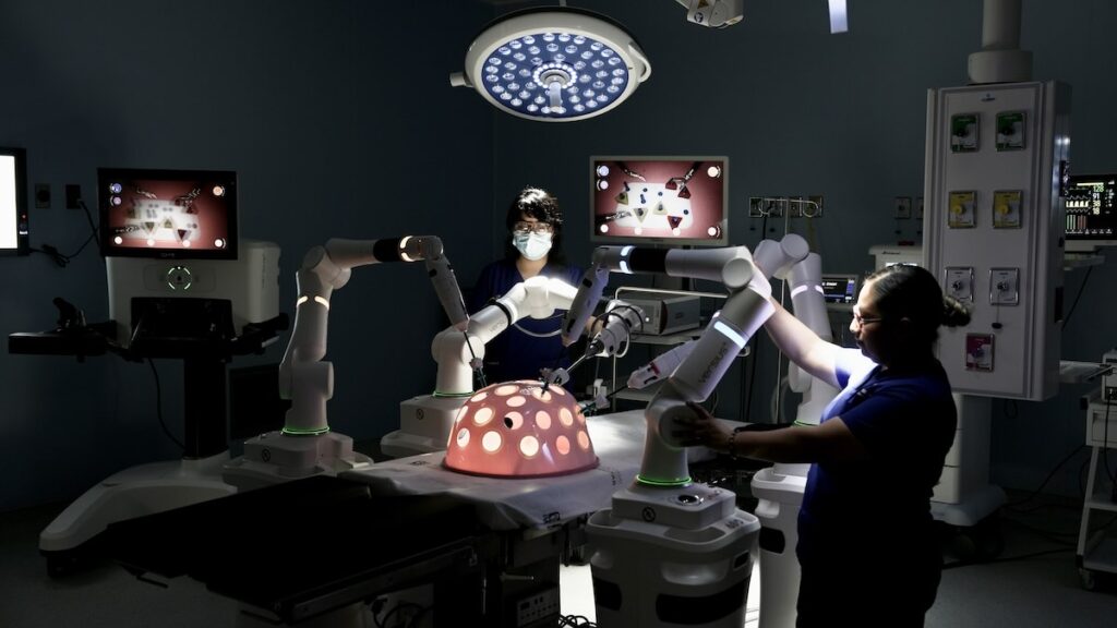 foto para nota de sheinbaum y equipos médicos