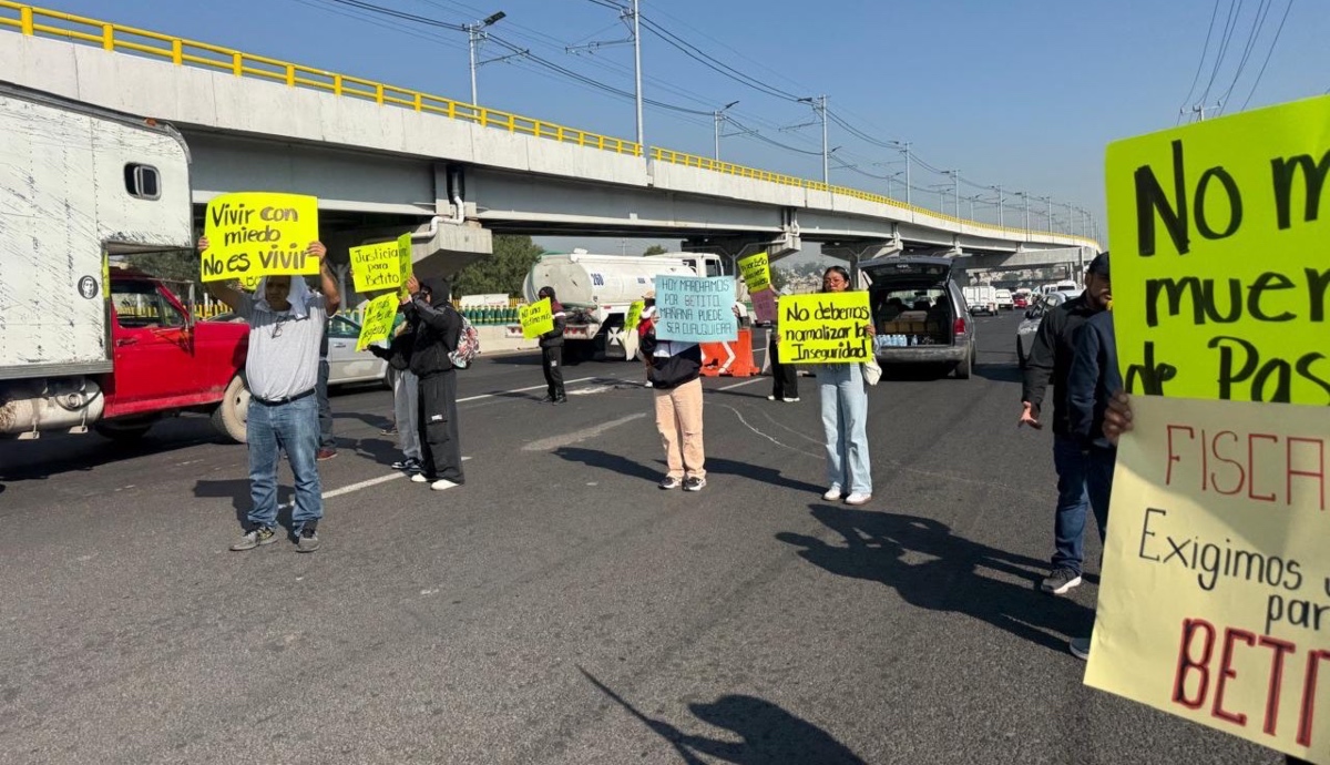 bloqueo autopista México-Puebla