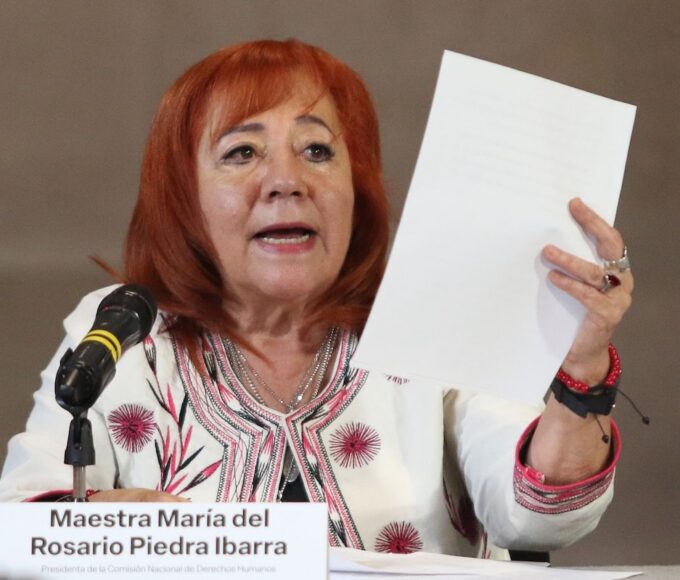 Foto de Rosario Ibarra de Piedra para nota de la recomendación de la CNDH sobre el caso Ayotinapa