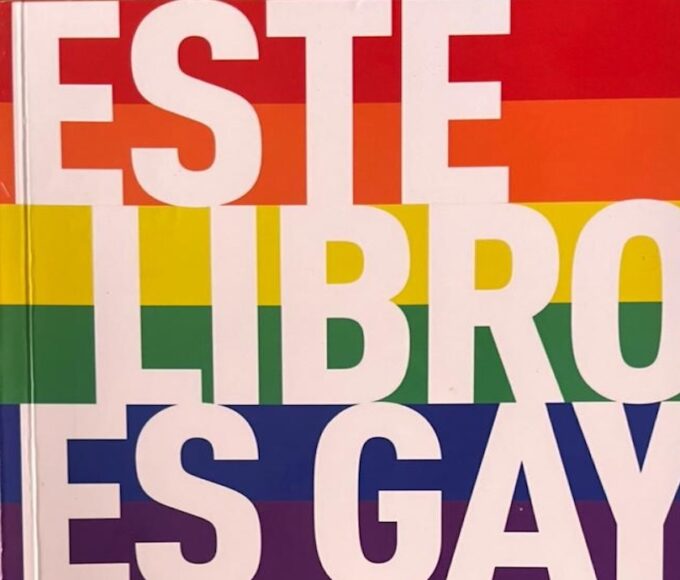 esta libro no es gay