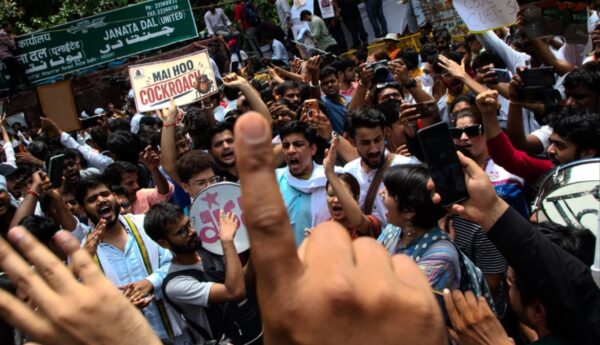 movimiento cucaracha generación z India