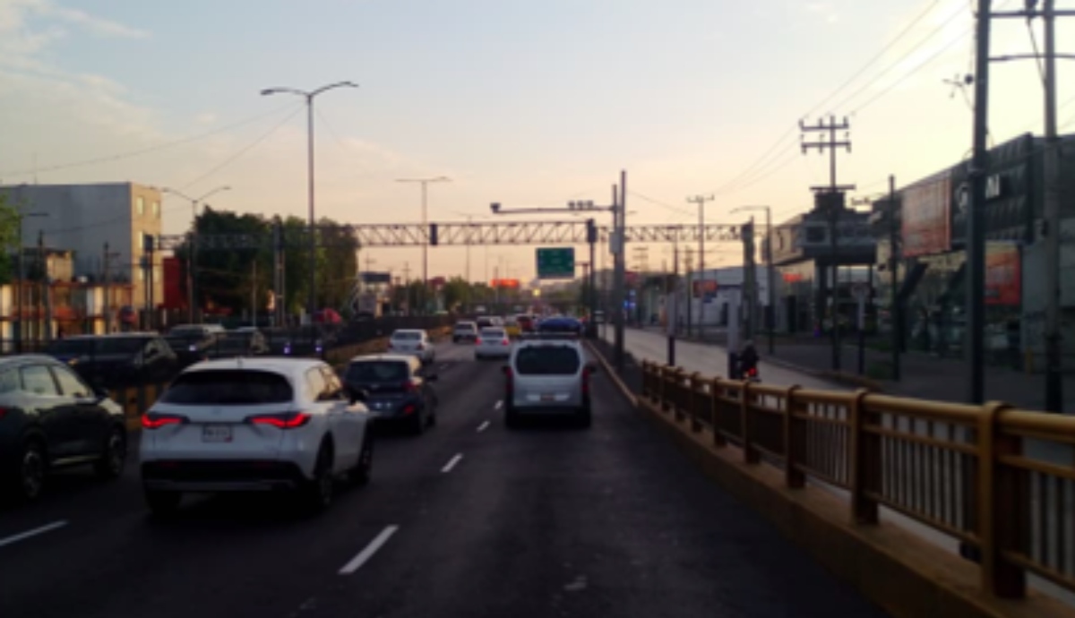 Bloqueo calzada Ignacio Zaragoza hoy México-Puebla