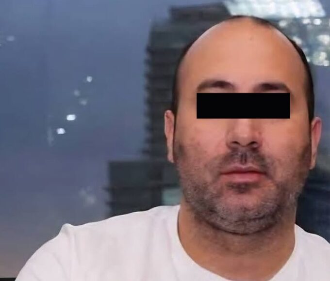 Fernando Cerimedo, exasesor de Milei, es investigado en Bolivia por tentativa de feminicidio contra su expareja / Bolivia investiga a Fernando Cerimedo por tentativa de feminicidio contra Nadia Beller