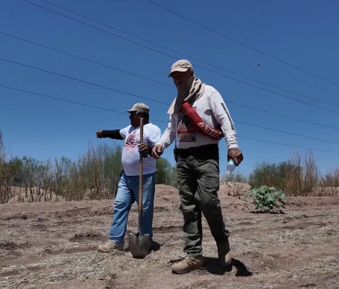 foto de hombres buscadores