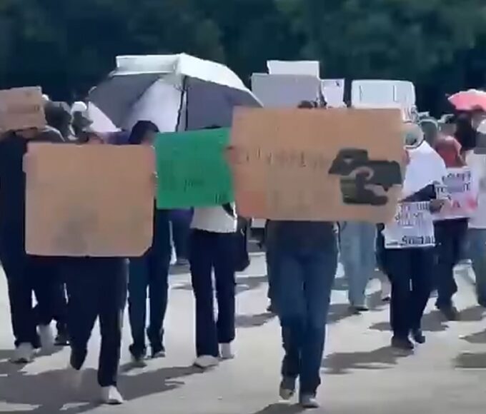 Marcha por Claudia Tocoronte